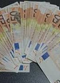 I voti si comprano, 50 euro per un voto Come i pesci di Candia: 50 lire nu quartu!
